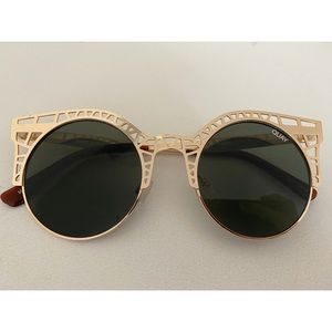 Quay Australia FLEUR Gold Rim Circle Sunglasses